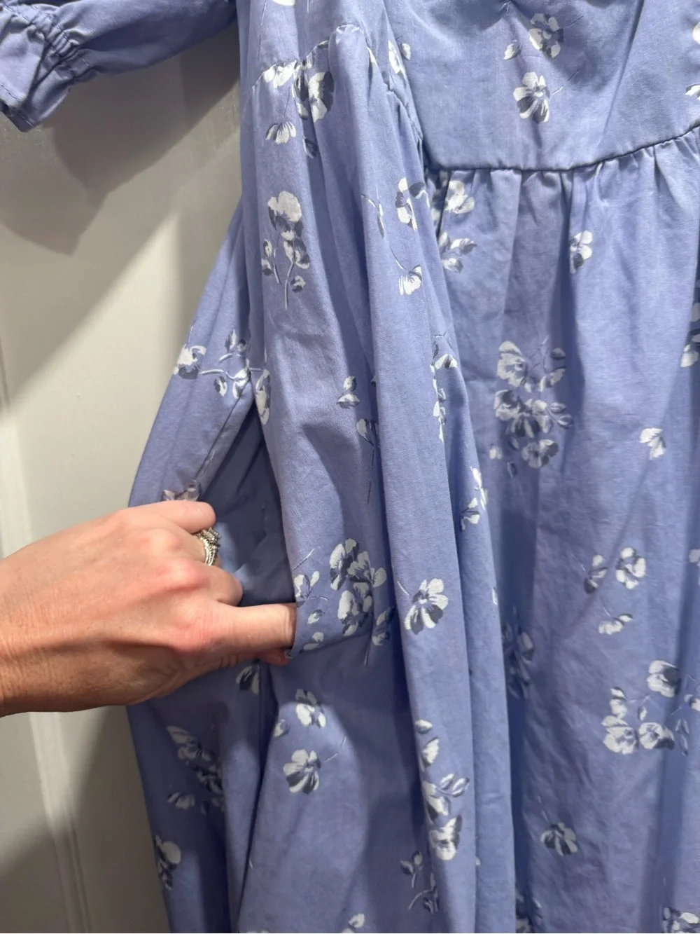 Abercrombie Emerson Maxi Dress Smocked Large Periwinkle Floral Cottagecore Boho